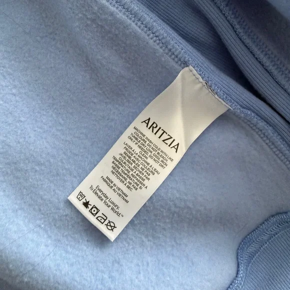 Aritzia | Cozy Sweatfleece Boyfriend Boxy Zip Hoodie in Dayflower Blue | Large - Picture 8 of 13